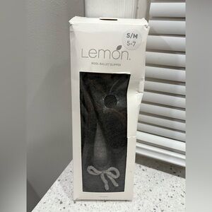 Lemon Wool Ballet Slipper in Dark Grey